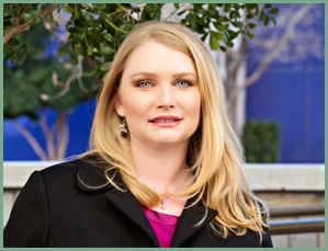 Dr. Amanda Hollingsworth - Board-Certified ObGyn - El Paso, TX